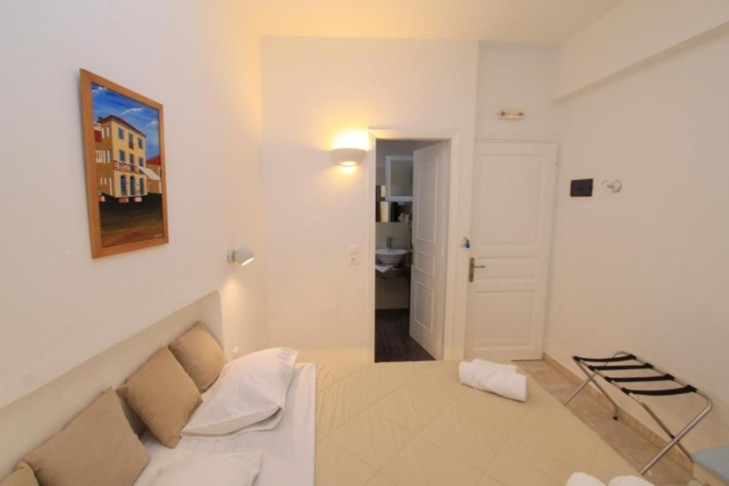 Sea Side Beach Hotel Kamari  Bagian luar foto